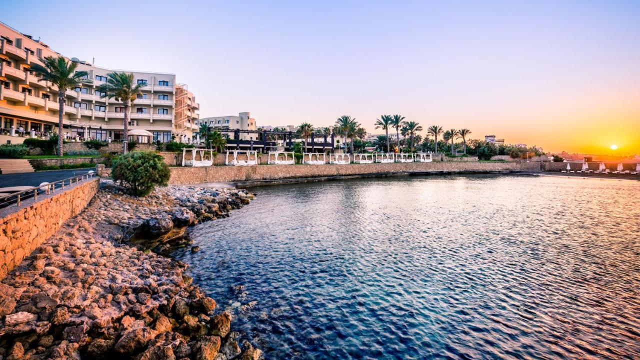 Vuni Palace Luxury Resort & Beach & Casino 키레니아 외부 사진