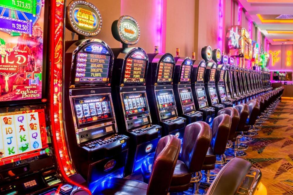 Vuni Palace Luxury Resort & Beach & Casino 키레니아 외부 사진