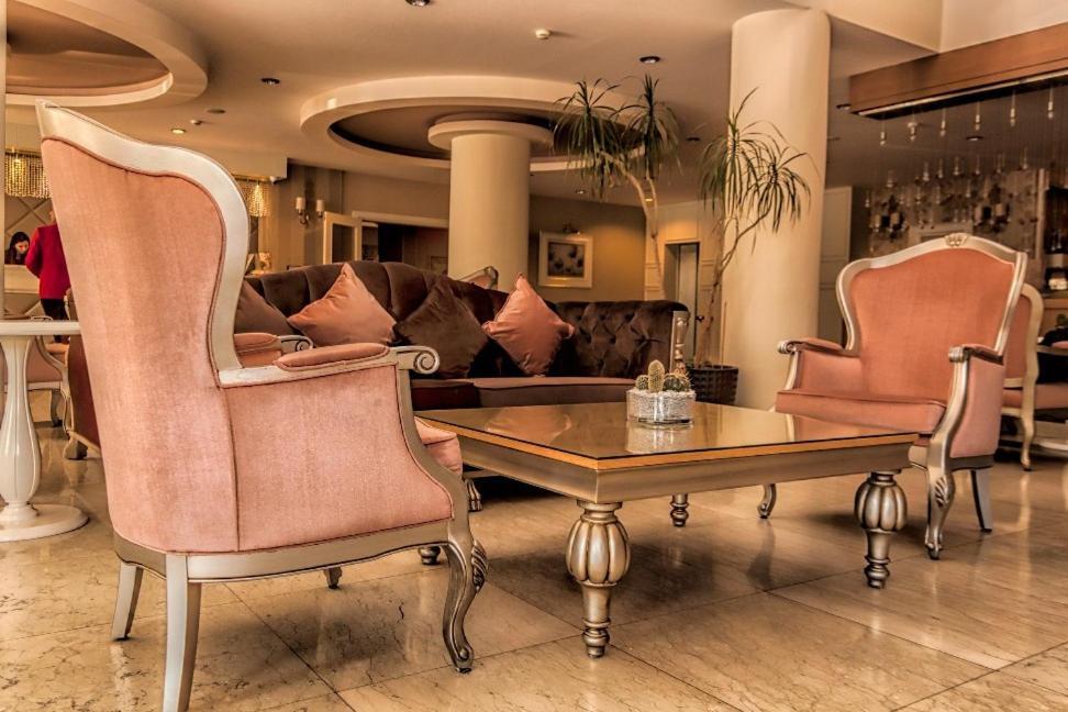 Vuni Palace Luxury Resort & Beach & Casino 키레니아 외부 사진