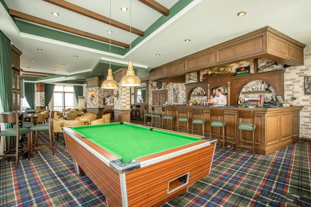 Vuni Palace Luxury Resort & Beach & Casino 키레니아 외부 사진