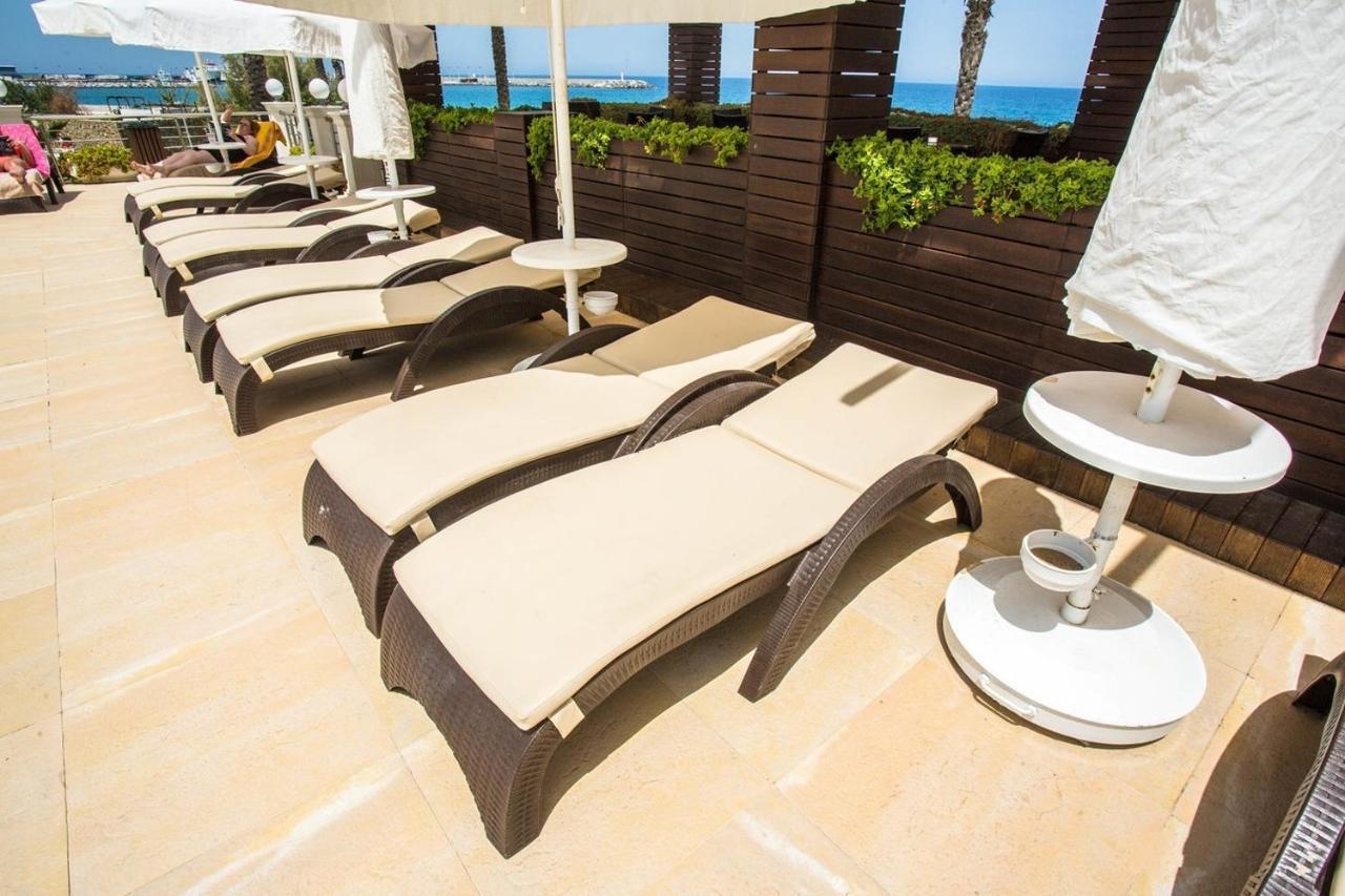 Vuni Palace Luxury Resort & Beach & Casino 키레니아 외부 사진